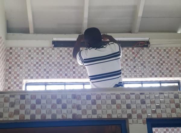 Energy efficient lighting improvements in select public buildings in Tobago